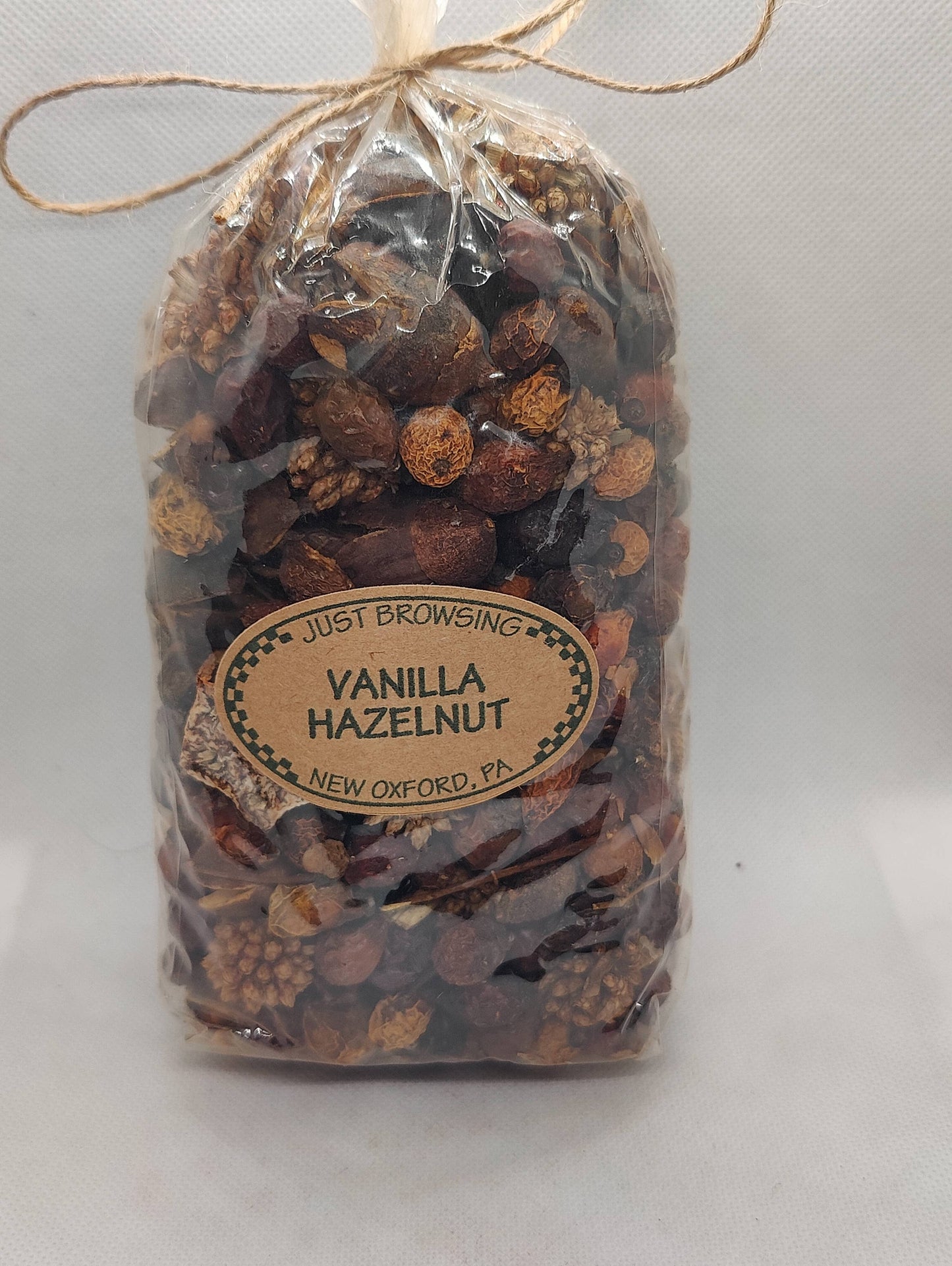Scented Potpourri with Rosehips - Vanilla Hazelnut - 4 Cup