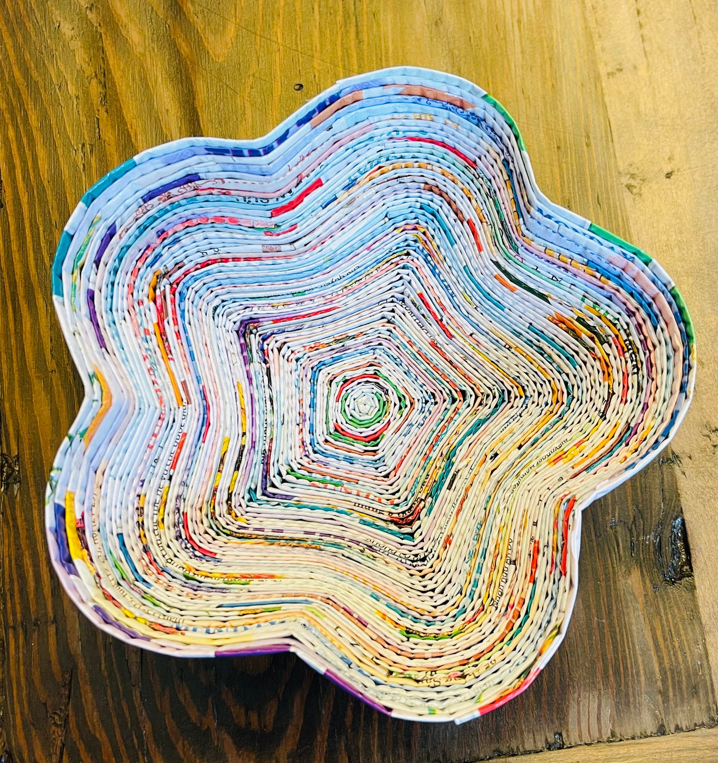 Reclaimed Magazine Flower Dish 6”